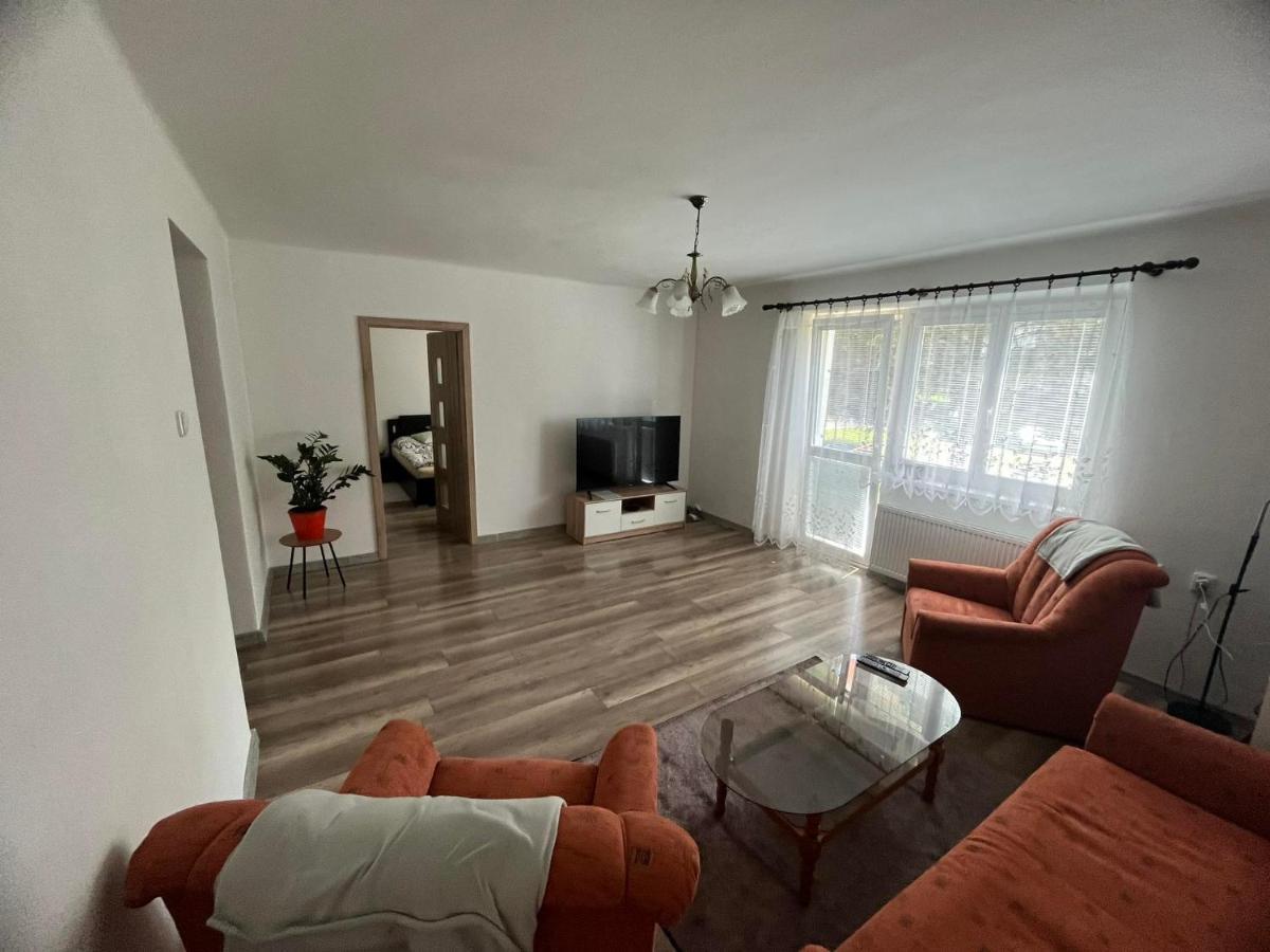 Апартаменты Flat In The Heart Of Липтовски-Микулаш Экстерьер фото